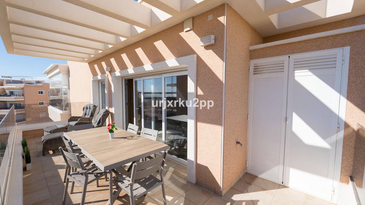 For sale - 3 Bedroom 2 Bathroom Apartment - Penthouse in Guardamar del Segura - Guardamar del Segura Centro  - Alicante