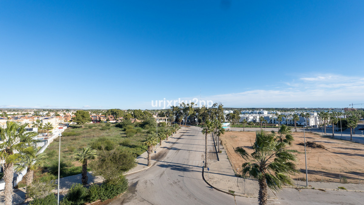 For sale - 3 Bedroom 2 Bathroom Apartment - Penthouse in Guardamar del Segura - Guardamar del Segura Centro  - Alicante