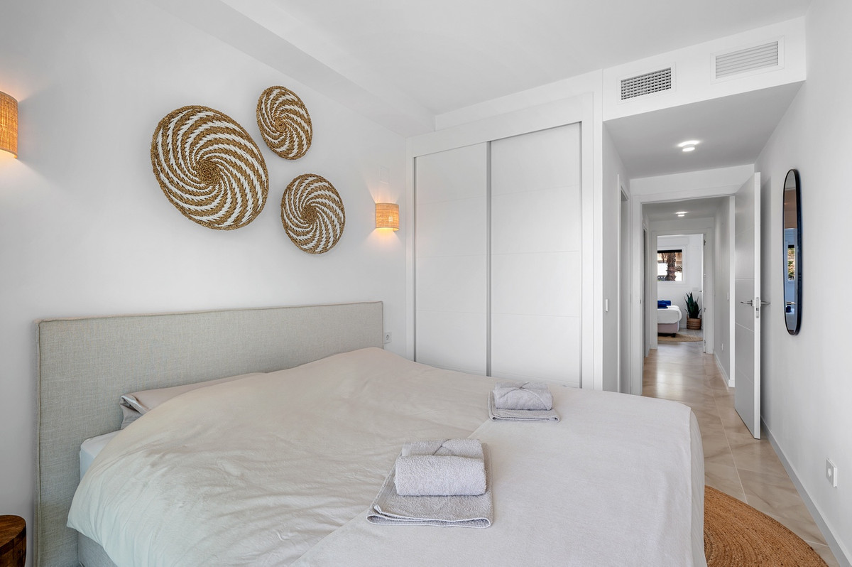 For sale - 2 Bedroom 2 Bathroom Apartment - Middle Floor Apartment in Orihuela - Punta Prima  - Alicante