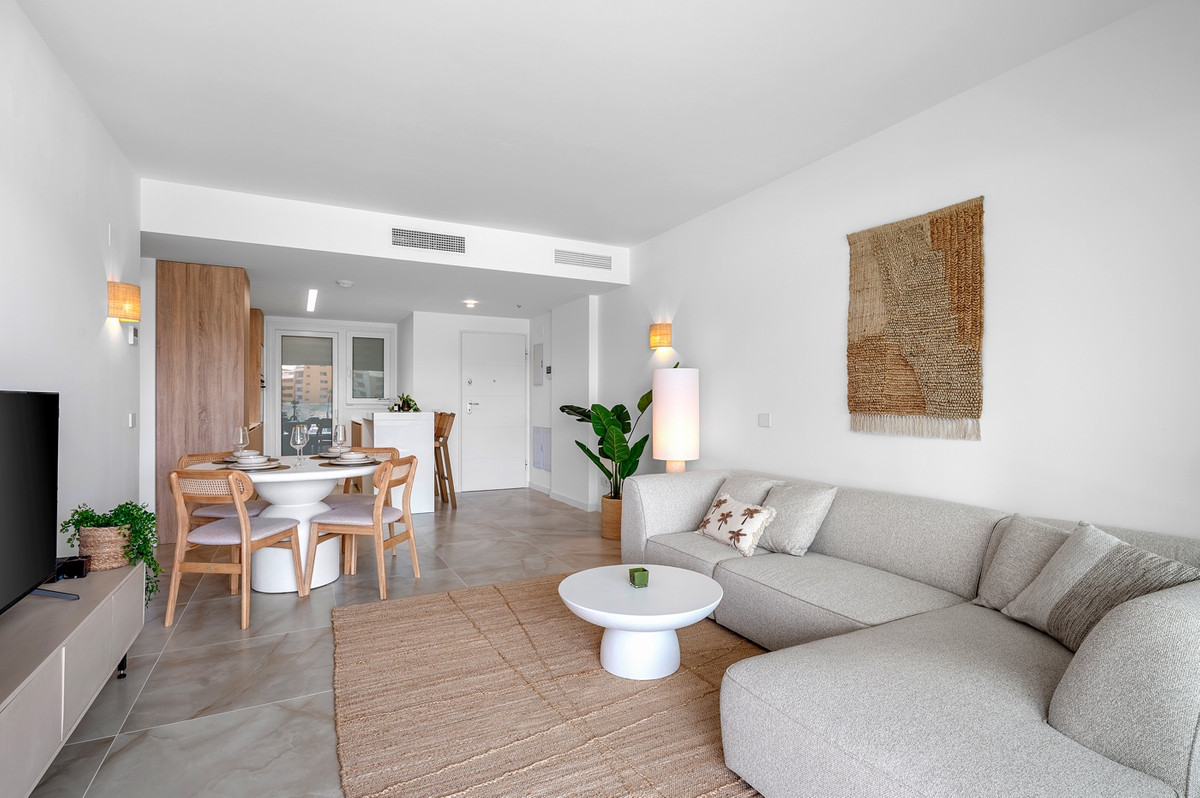 For sale - 2 Bedroom 2 Bathroom Apartment - Middle Floor Apartment in Orihuela - Punta Prima  - Alicante