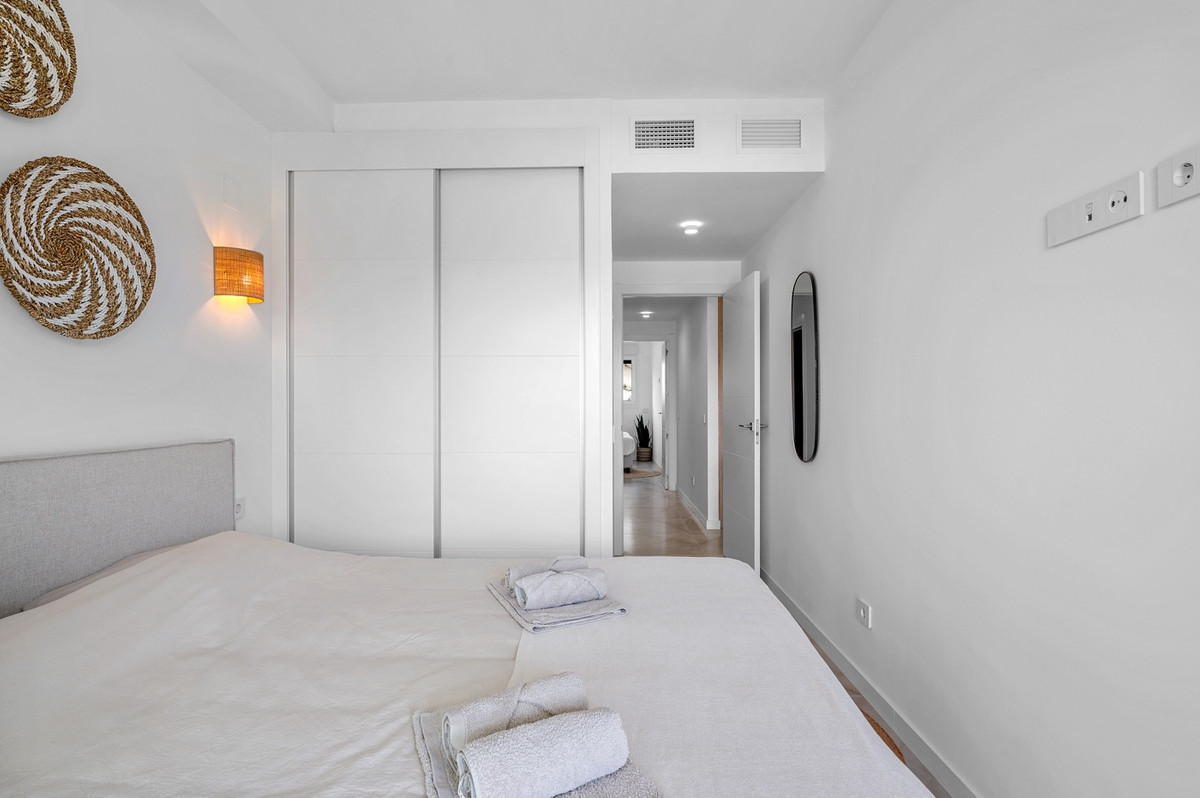 For sale - 2 Bedroom 2 Bathroom Apartment - Middle Floor Apartment in Orihuela - Punta Prima  - Alicante