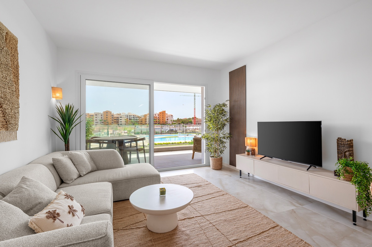 For sale - 2 Bedroom 2 Bathroom Apartment - Middle Floor Apartment in Orihuela - Punta Prima  - Alicante