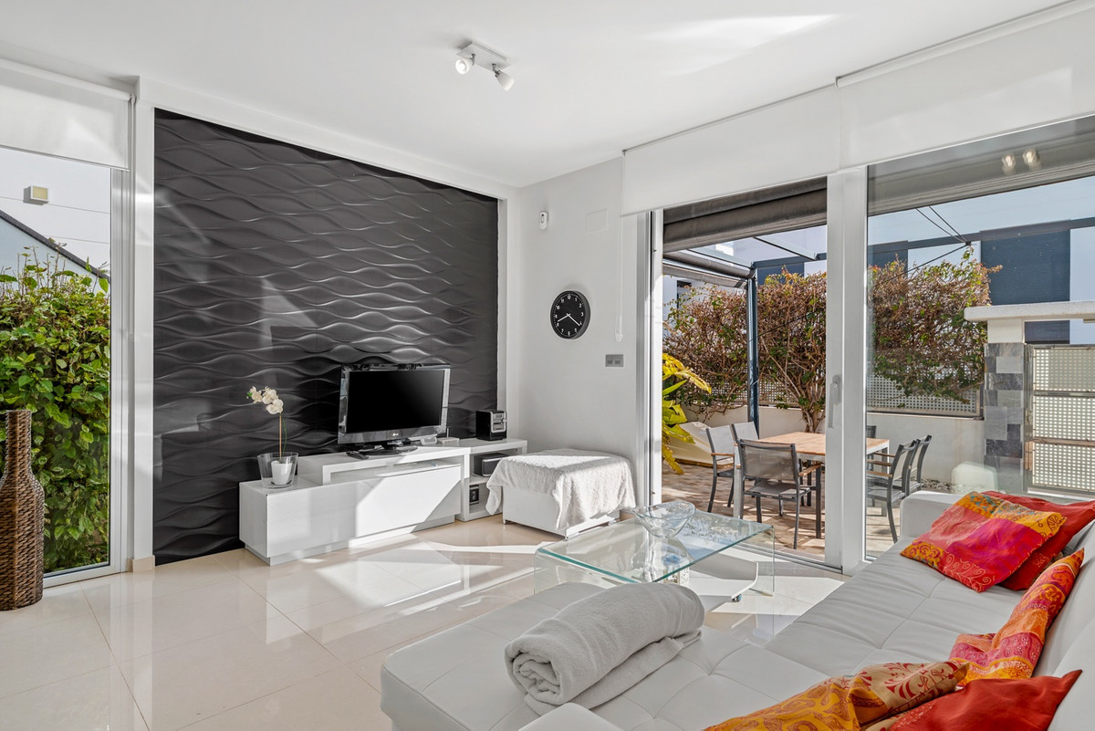 For sale - 3 Bedroom 2 Bathroom House - Detached Villa in Rojales - Ciudad Quesada  - Alicante