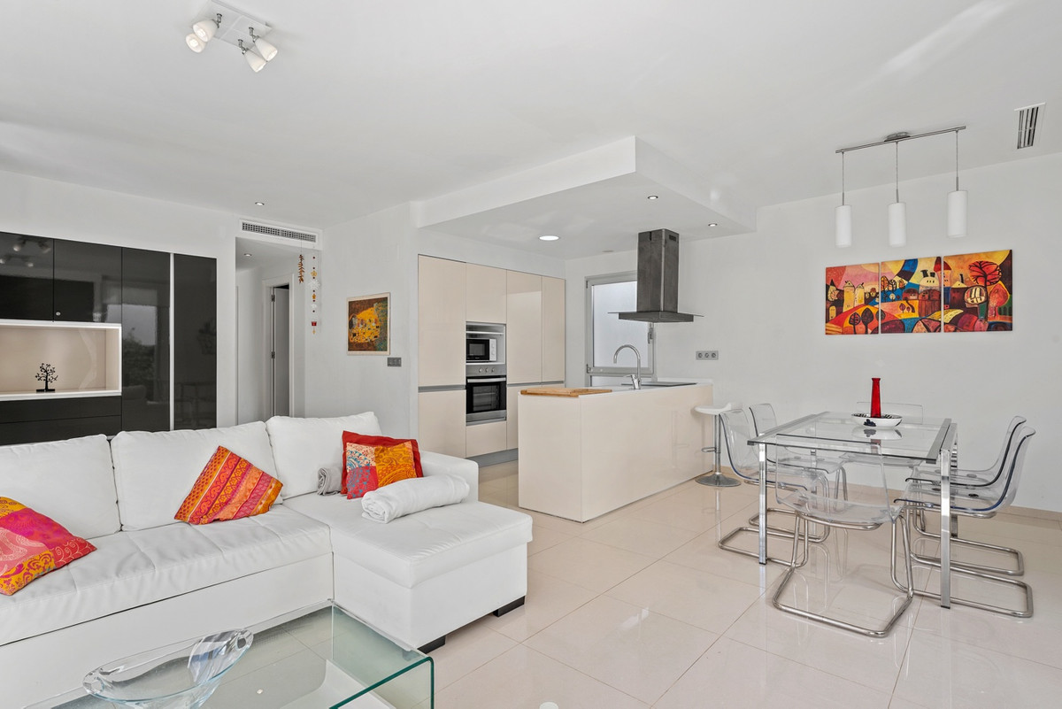 For sale - 3 Bedroom 2 Bathroom House - Detached Villa in Rojales - Ciudad Quesada  - Alicante