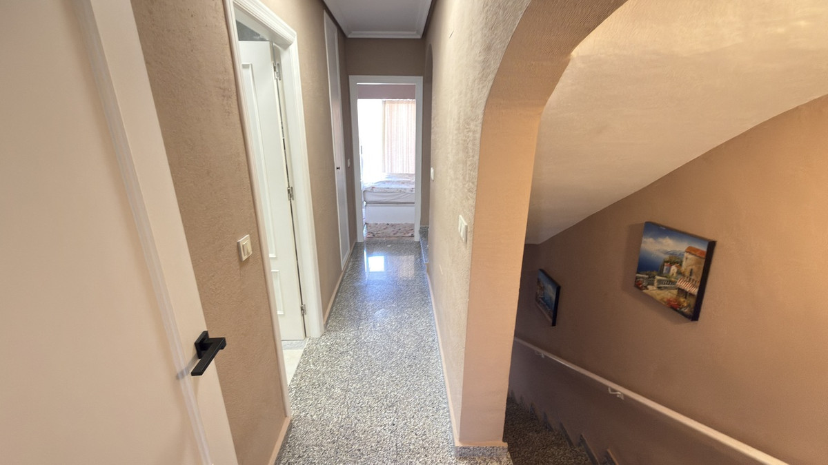 For sale - 3 Bedroom 2 Bathroom Townhouse in La Zenia - La Zenia  - Alicante