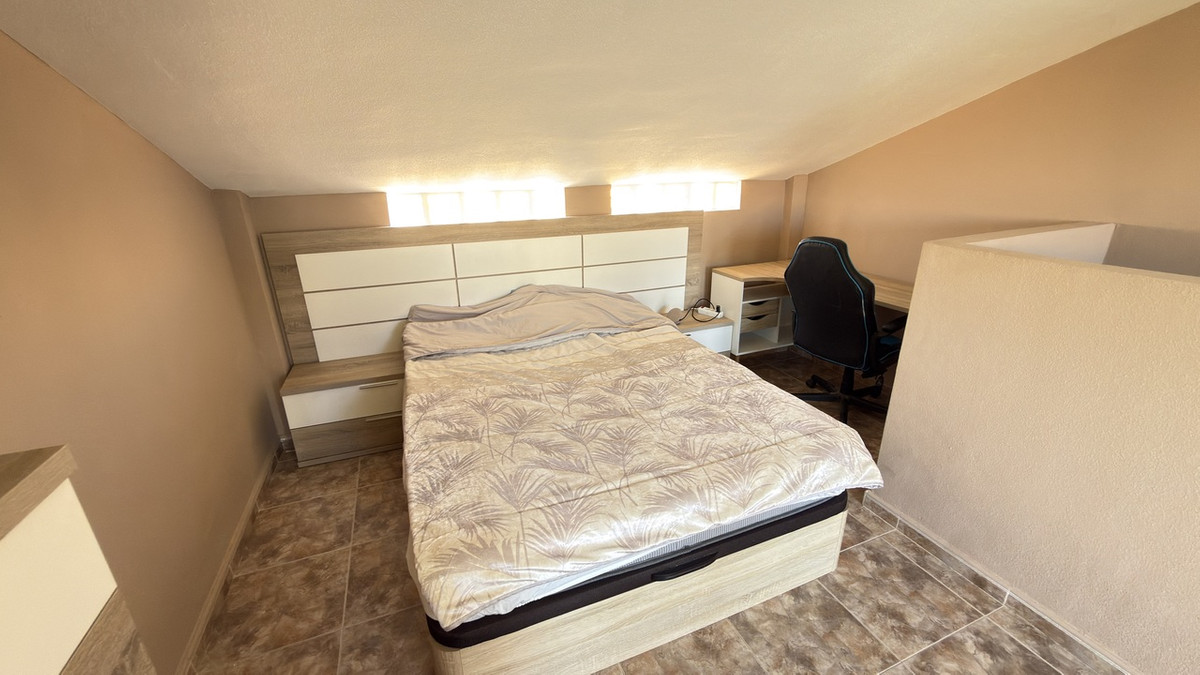 For sale - 3 Bedroom 2 Bathroom Townhouse in La Zenia - La Zenia  - Alicante