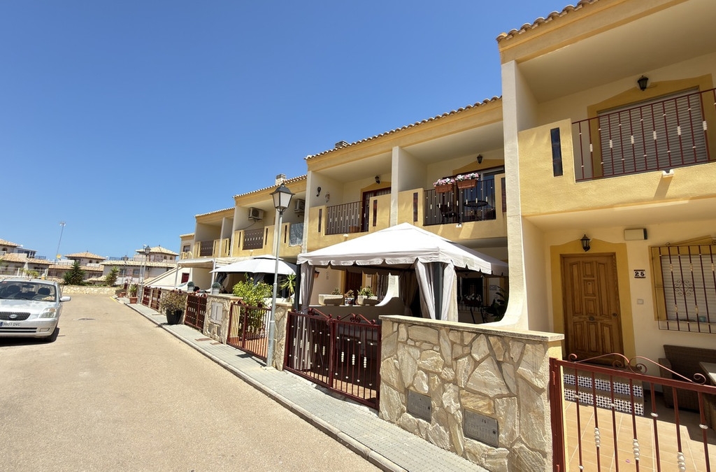 3 Bedroom 2 Bathroom Townhouse in La Zenia 