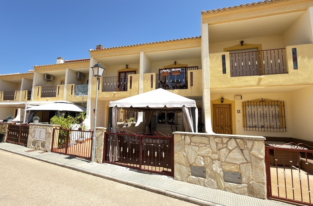 3 Bedroom 2 Bathroom Townhouse in La Zenia