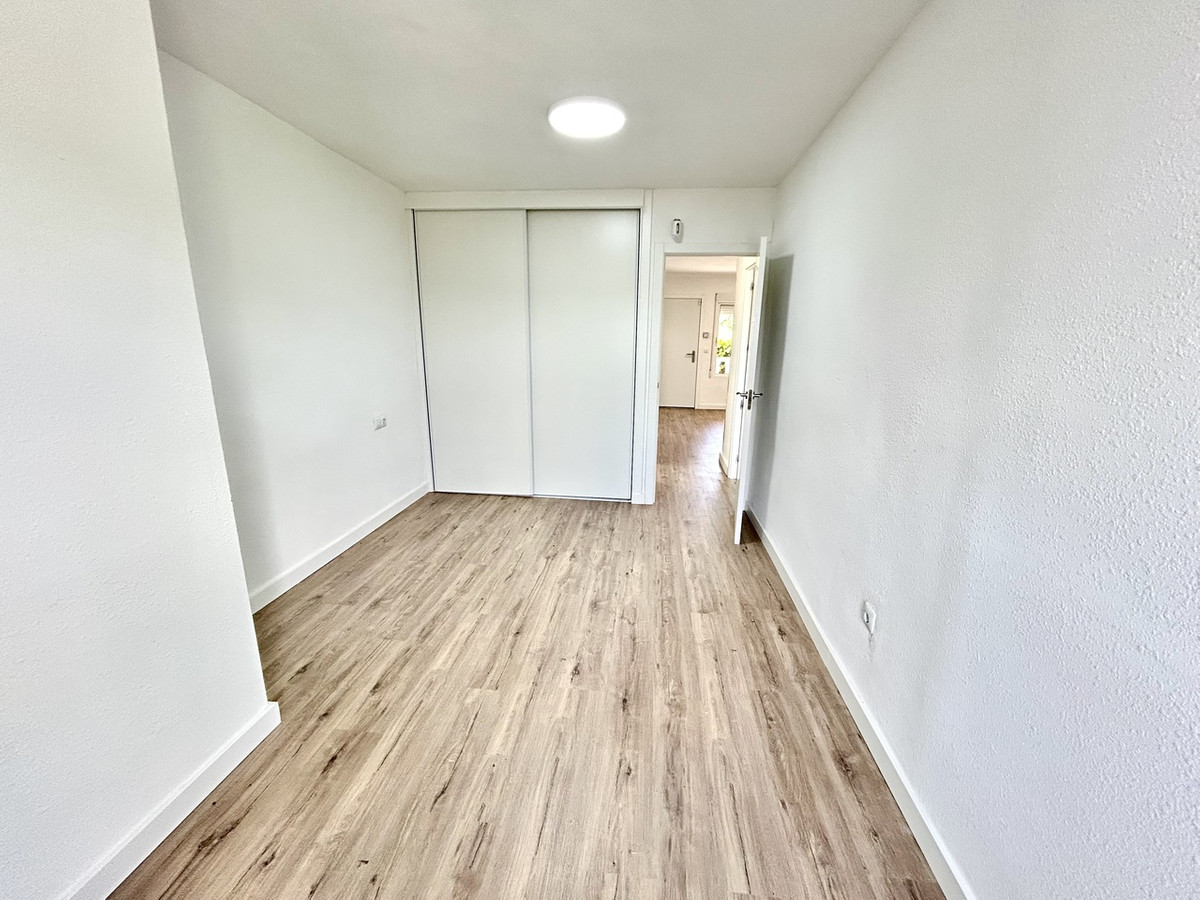 For sale - 2 Bedroom 1 Bathroom Apartment - Ground Floor Apartment in Orihuela - Villamartin  - Alicante