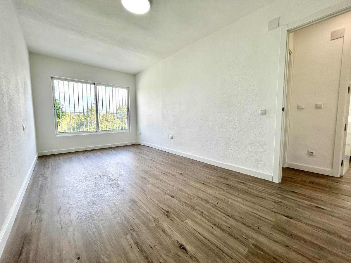 For sale - 2 Bedroom 1 Bathroom Apartment - Ground Floor Apartment in Orihuela - Villamartin  - Alicante