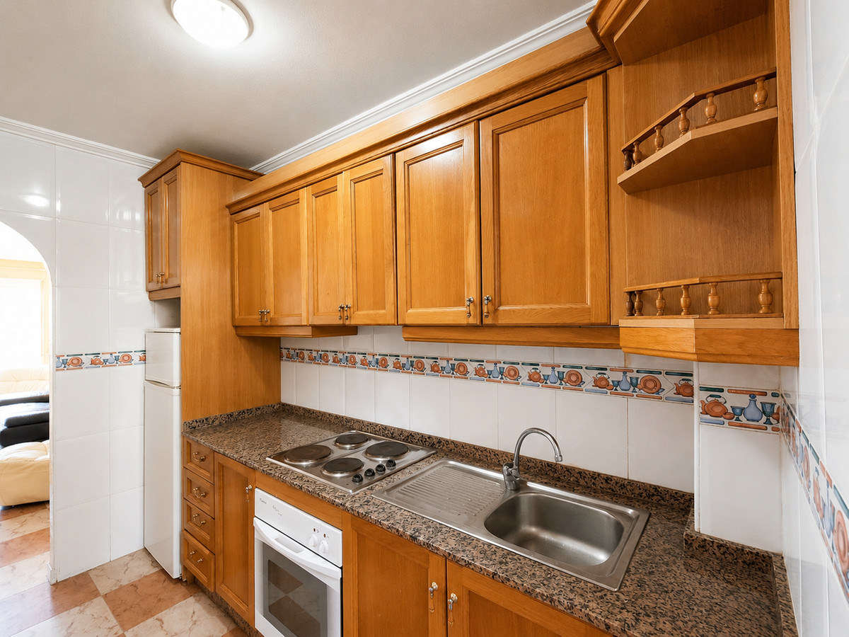 For sale - 2 Bedroom 1 Bathroom Apartment in Villamartin - Villamartin  - Alicante