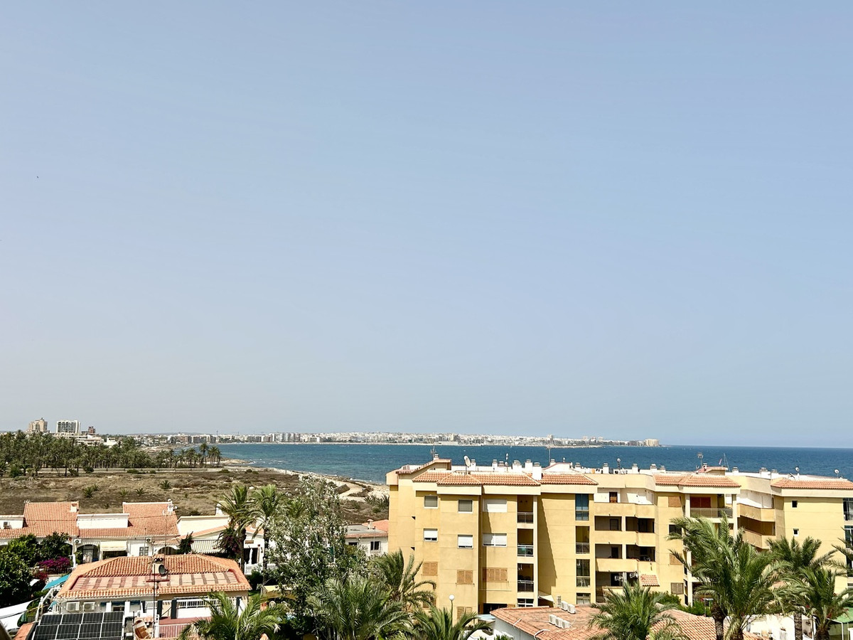 For sale - 3 Bedroom 2 Bathroom Apartment - Ground Floor Apartment in Orihuela - Punta Prima  - Alicante