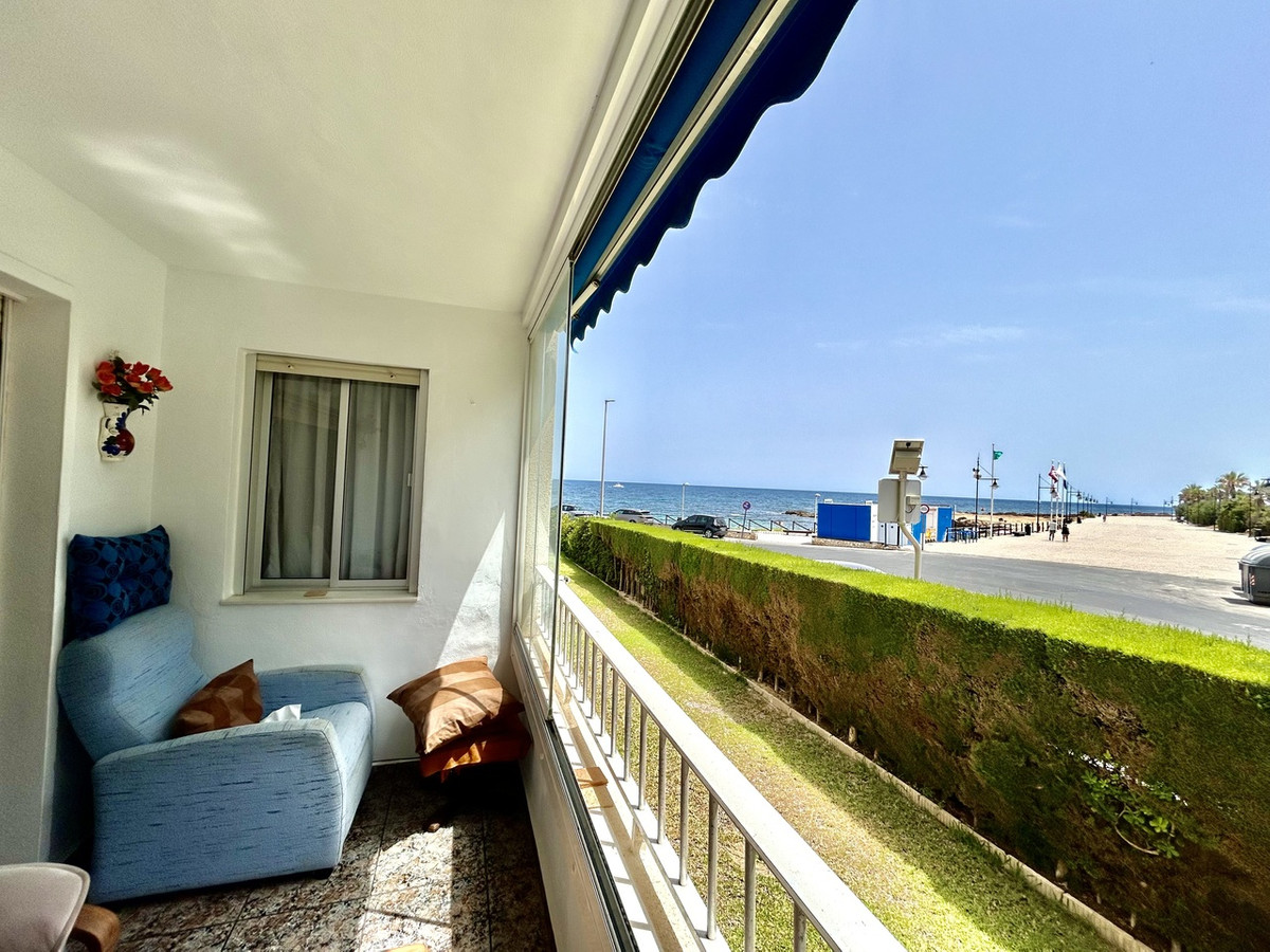 For sale - 3 Bedroom 2 Bathroom Apartment - Ground Floor Apartment in Orihuela - Punta Prima  - Alicante