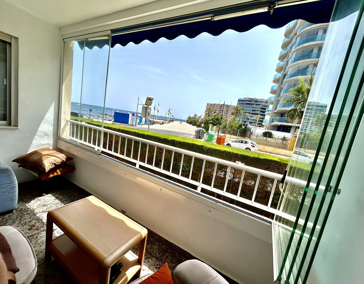 For sale - 3 Bedroom 2 Bathroom Apartment - Ground Floor Apartment in Orihuela - Punta Prima  - Alicante