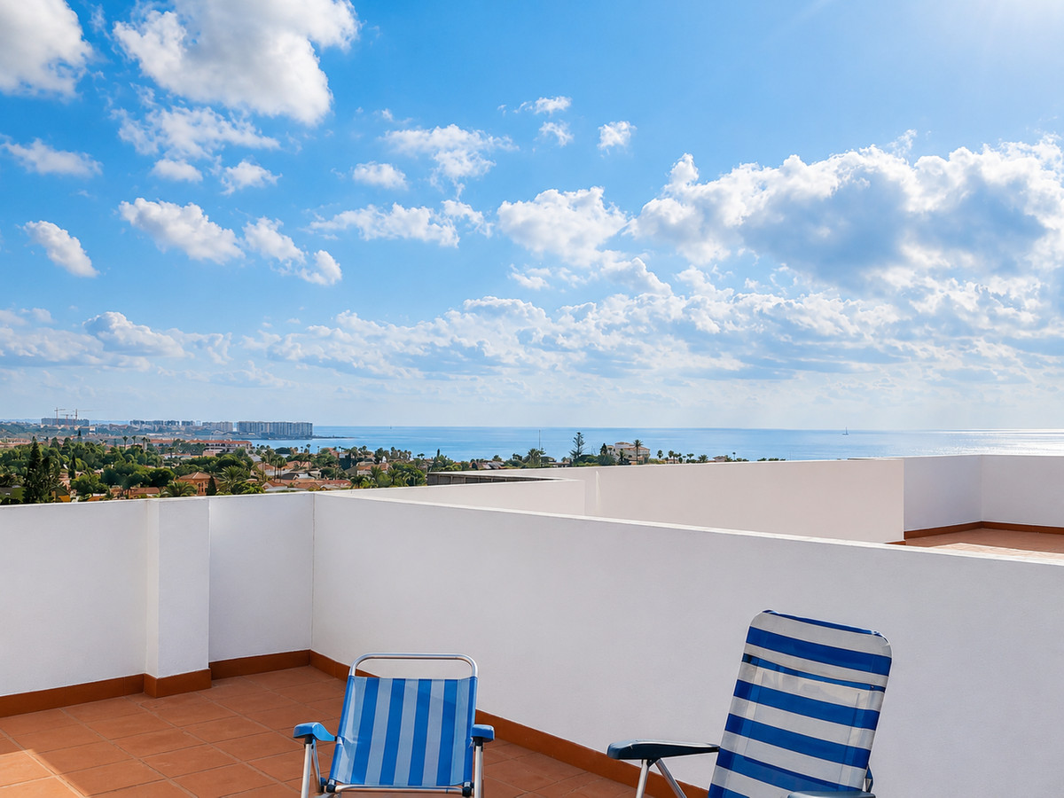 For sale - 2 Bedroom 1 Bathroom Apartment - Penthouse in Orihuela - La Zenia  - Alicante