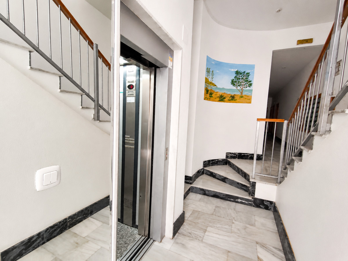 For sale - 2 Bedroom 1 Bathroom Apartment - Middle Floor Apartment in Guardamar del Segura - Guardamar del Segura Centro  - Alicante