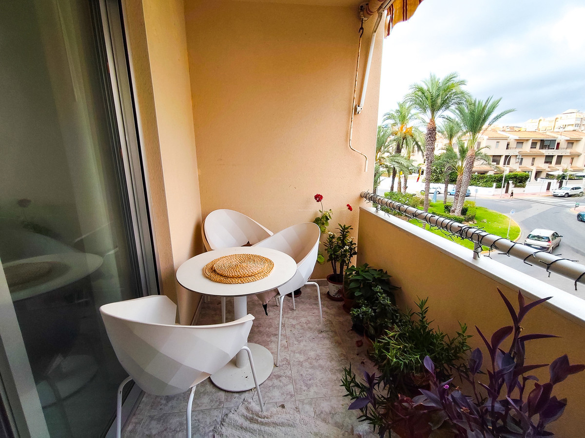 For sale - 2 Bedroom 1 Bathroom Apartment - Middle Floor Apartment in Guardamar del Segura - Guardamar del Segura Centro  - Alicante