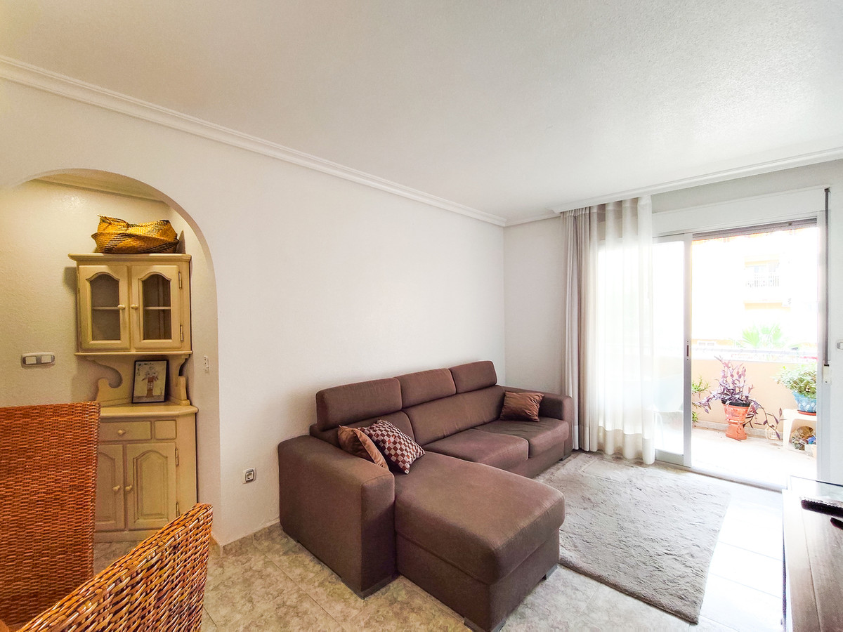 For sale - 2 Bedroom 1 Bathroom Apartment - Middle Floor Apartment in Guardamar del Segura - Guardamar del Segura Centro  - Alicante