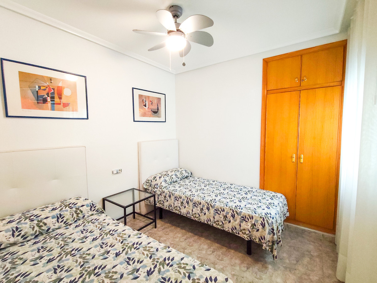 For sale - 2 Bedroom 1 Bathroom Apartment - Middle Floor Apartment in Guardamar del Segura - Guardamar del Segura Centro  - Alicante