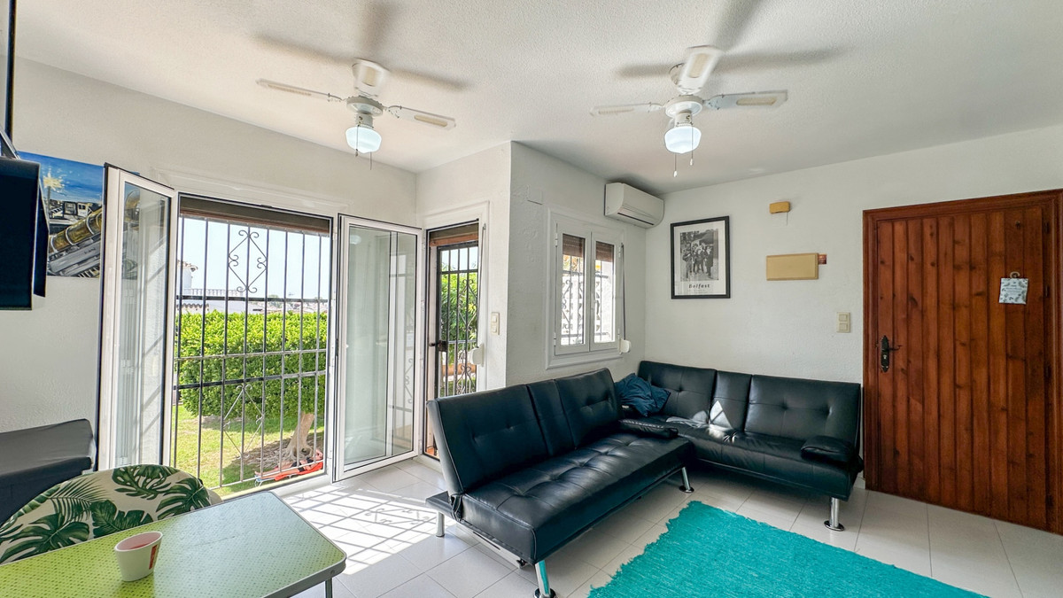 For sale - 1 Bedroom 1 Bathroom Ground floor apartment in Villamartin - Villamartin - Alicante