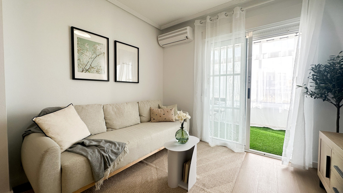 For sale - 2 Bedroom 1 Bathroom Apartment - Ground Floor Apartment in Orihuela - Playa Flamenca  - Alicante