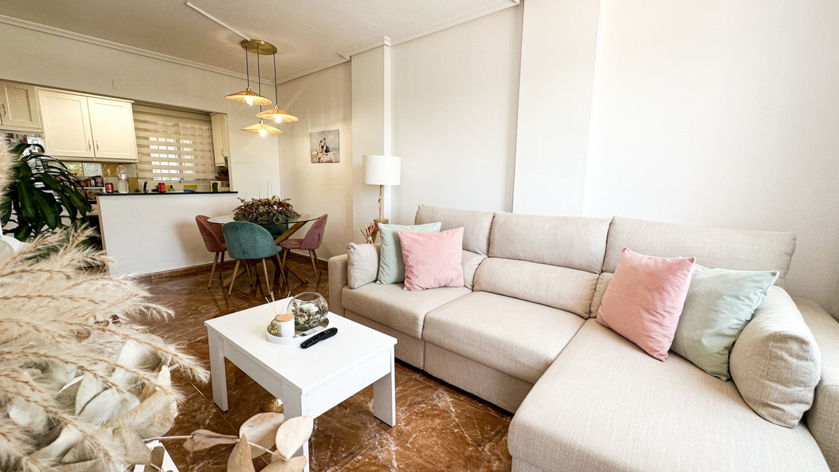 For sale - 2 Bedroom 2 Bathroom Apartment - Middle Floor Apartment in Guardamar del Segura - Guardamar del Segura Centro  - Alicante