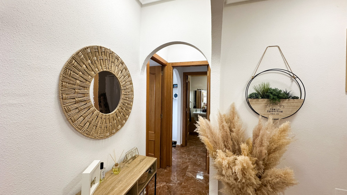 For sale - 2 Bedroom 2 Bathroom Apartment - Middle Floor Apartment in Guardamar del Segura - Guardamar del Segura Centro  - Alicante