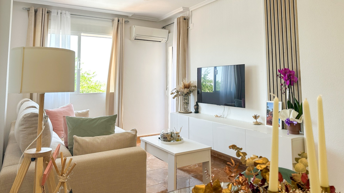 For sale - 2 Bedroom 2 Bathroom Apartment - Middle Floor Apartment in Guardamar del Segura - Guardamar del Segura Centro  - Alicante