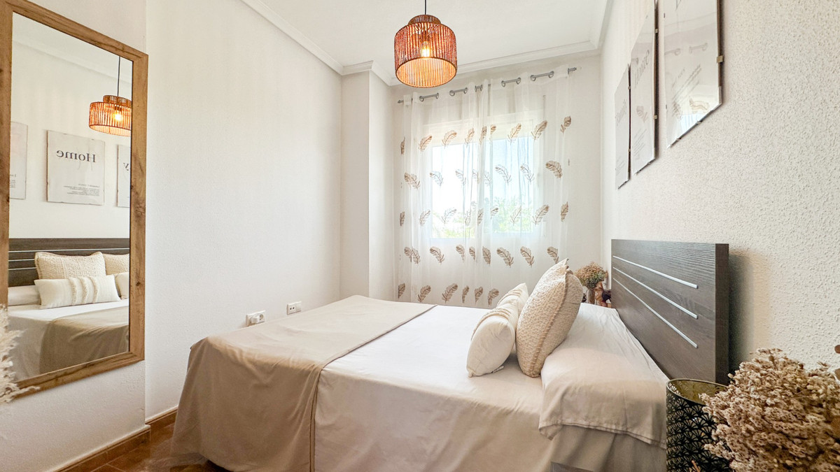 For sale - 2 Bedroom 2 Bathroom Apartment - Middle Floor Apartment in Guardamar del Segura - Guardamar del Segura Centro  - Alicante