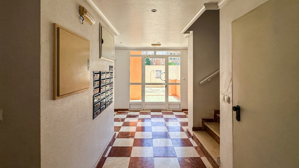 For sale - 2 Bedroom 2 Bathroom Apartment - Middle Floor Apartment in Guardamar del Segura - Guardamar del Segura Centro  - Alicante