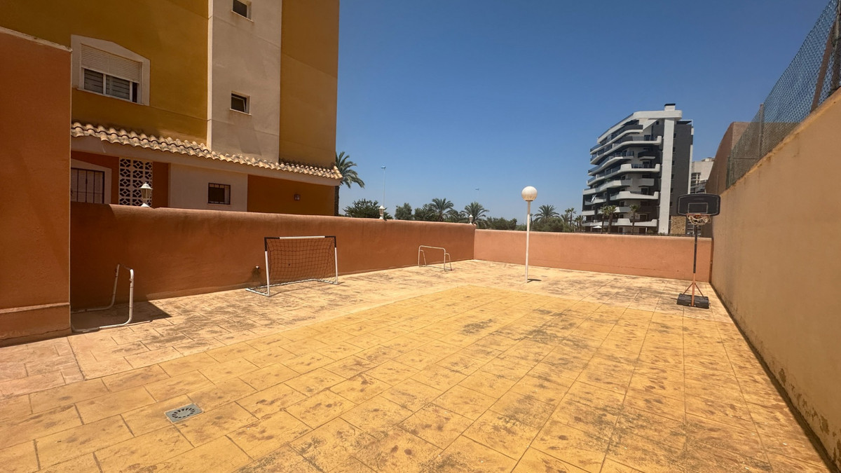 For sale - 2 Bedroom 2 Bathroom Apartment - Middle Floor Apartment in Guardamar del Segura - Guardamar del Segura Centro  - Alicante