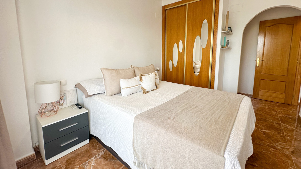 For sale - 2 Bedroom 2 Bathroom Apartment - Middle Floor Apartment in Guardamar del Segura - Guardamar del Segura Centro  - Alicante