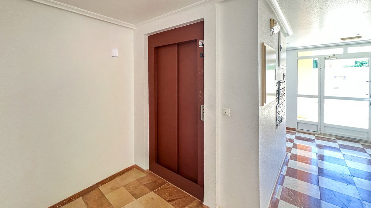 For sale - 2 Bedroom 2 Bathroom Apartment - Middle Floor Apartment in Guardamar del Segura - Guardamar del Segura Centro  - Alicante