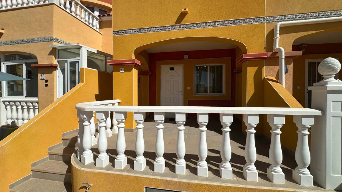 For sale - 2 Bedroom 2 Bathroom House - Townhouse in Orihuela - La Regia  - Alicante