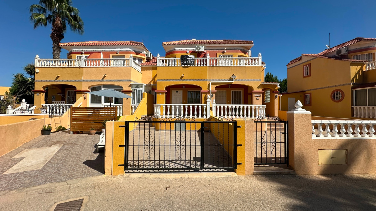 For sale - 2 Bedroom 2 Bathroom House - Townhouse in Orihuela - La Regia  - Alicante