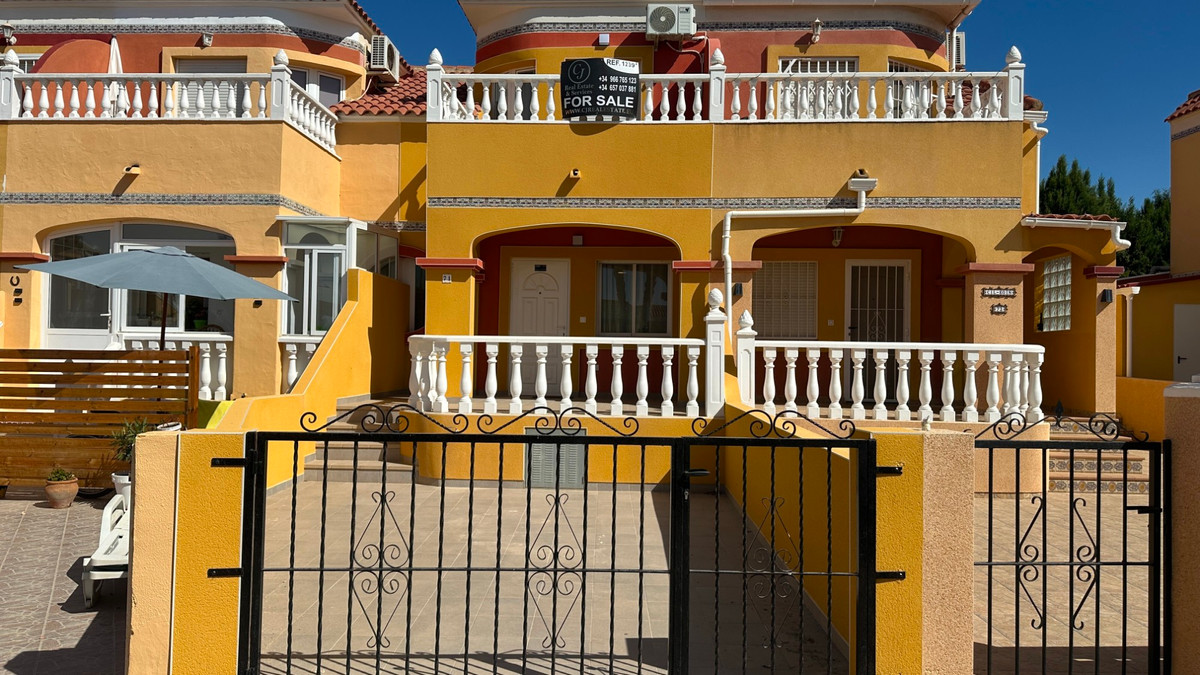 For sale - 2 Bedroom 2 Bathroom House - Townhouse in Orihuela - La Regia  - Alicante