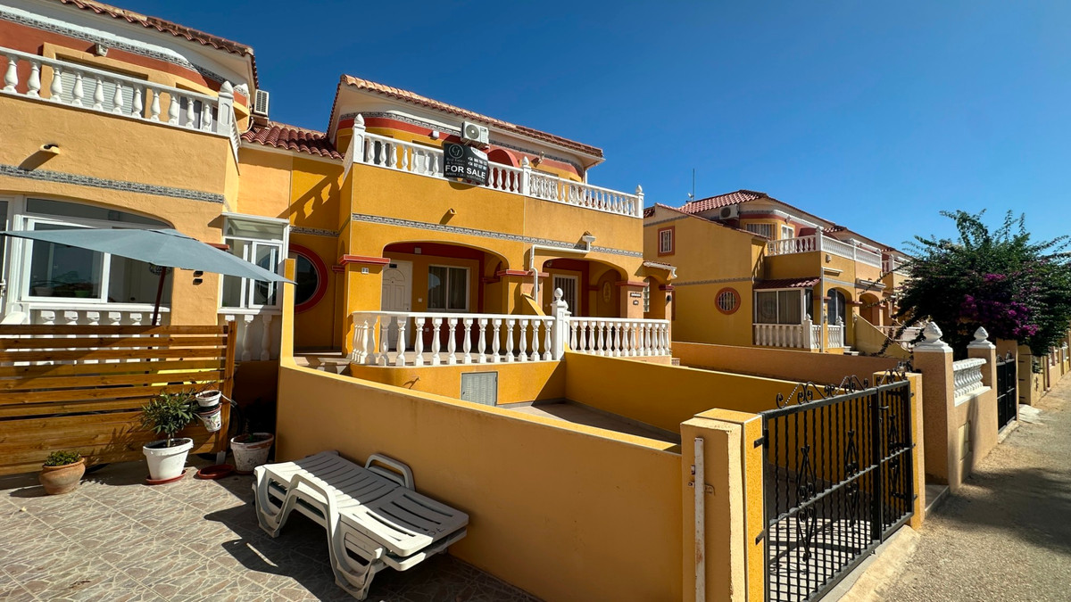 For sale - 2 Bedroom 2 Bathroom House - Townhouse in Orihuela - La Regia  - Alicante