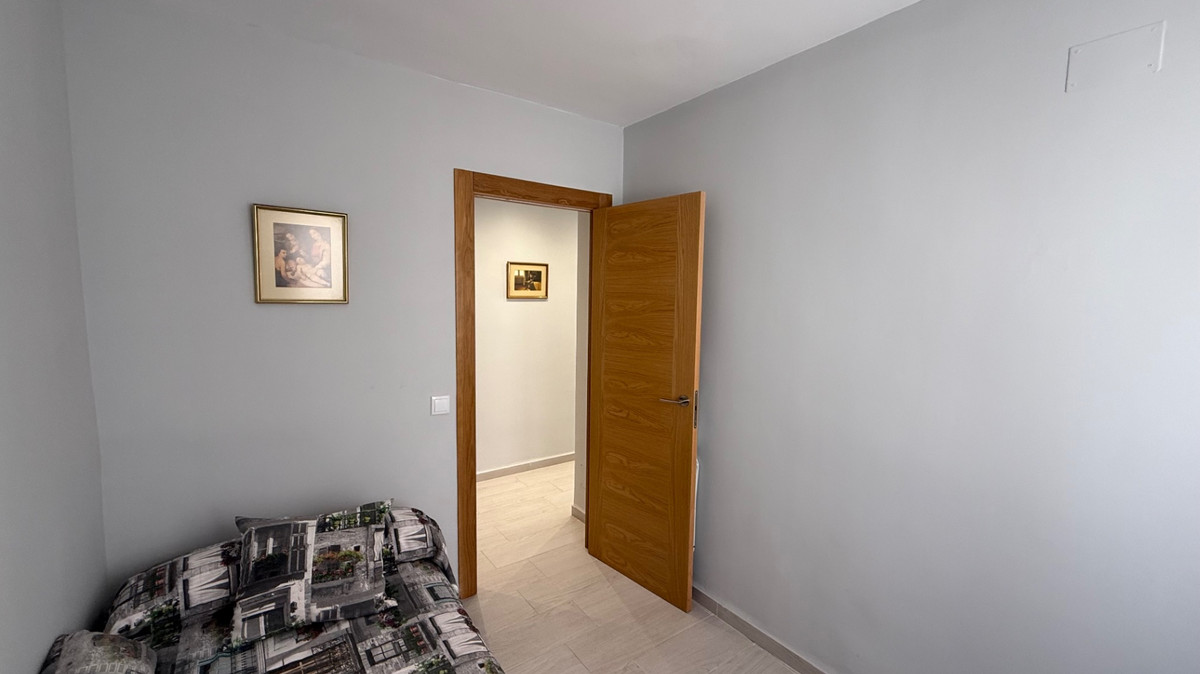 For sale - 3 Bedroom 1 Bathroom Apartment - Ground Floor Apartment in Torrevieja - Torrevieja Centro  - Alicante