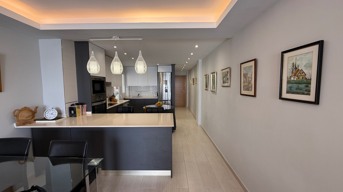 For sale - 3 Bedroom 1 Bathroom Apartment - Ground Floor Apartment in Torrevieja - Torrevieja Centro  - Alicante