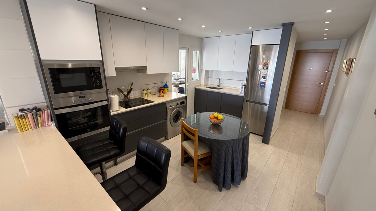 For sale - 3 Bedroom 1 Bathroom Apartment - Ground Floor Apartment in Torrevieja - Torrevieja Centro  - Alicante