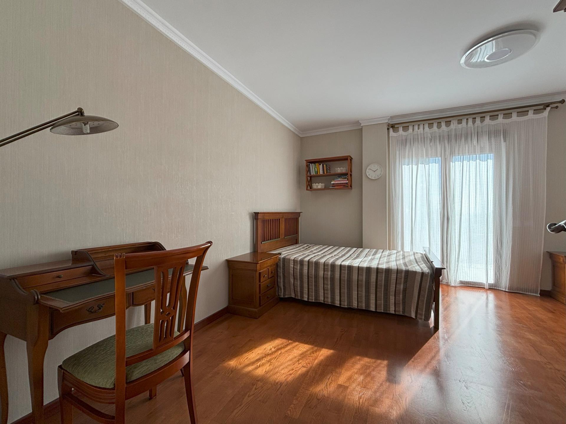 Resale - 5 Bedroom 4 Bathroom Villa in Rojales - Ciudad Quesada  - Alicante