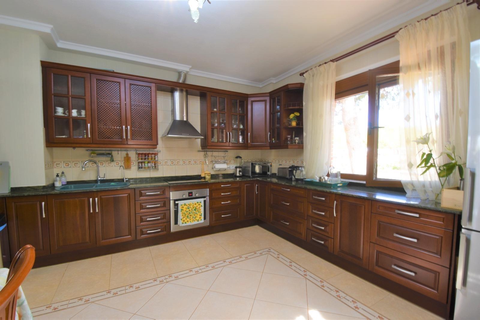 Resale - 5 Bedroom 4 Bathroom Villa in Rojales - Ciudad Quesada  - Alicante