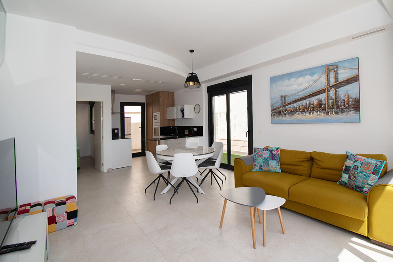 Resale - 3 Bedroom 3 Bathroom Semi Detached in Orihuela Costa - pau26  - Alicante