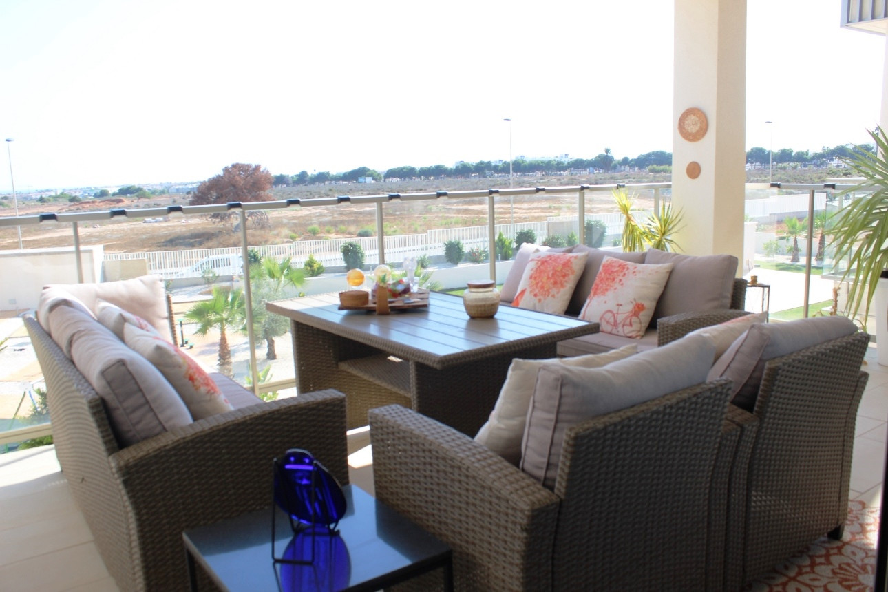 Resale - 2 Bedroom 2 Bathroom Apartment in Villamartin - Costa Blanca  - Alicante