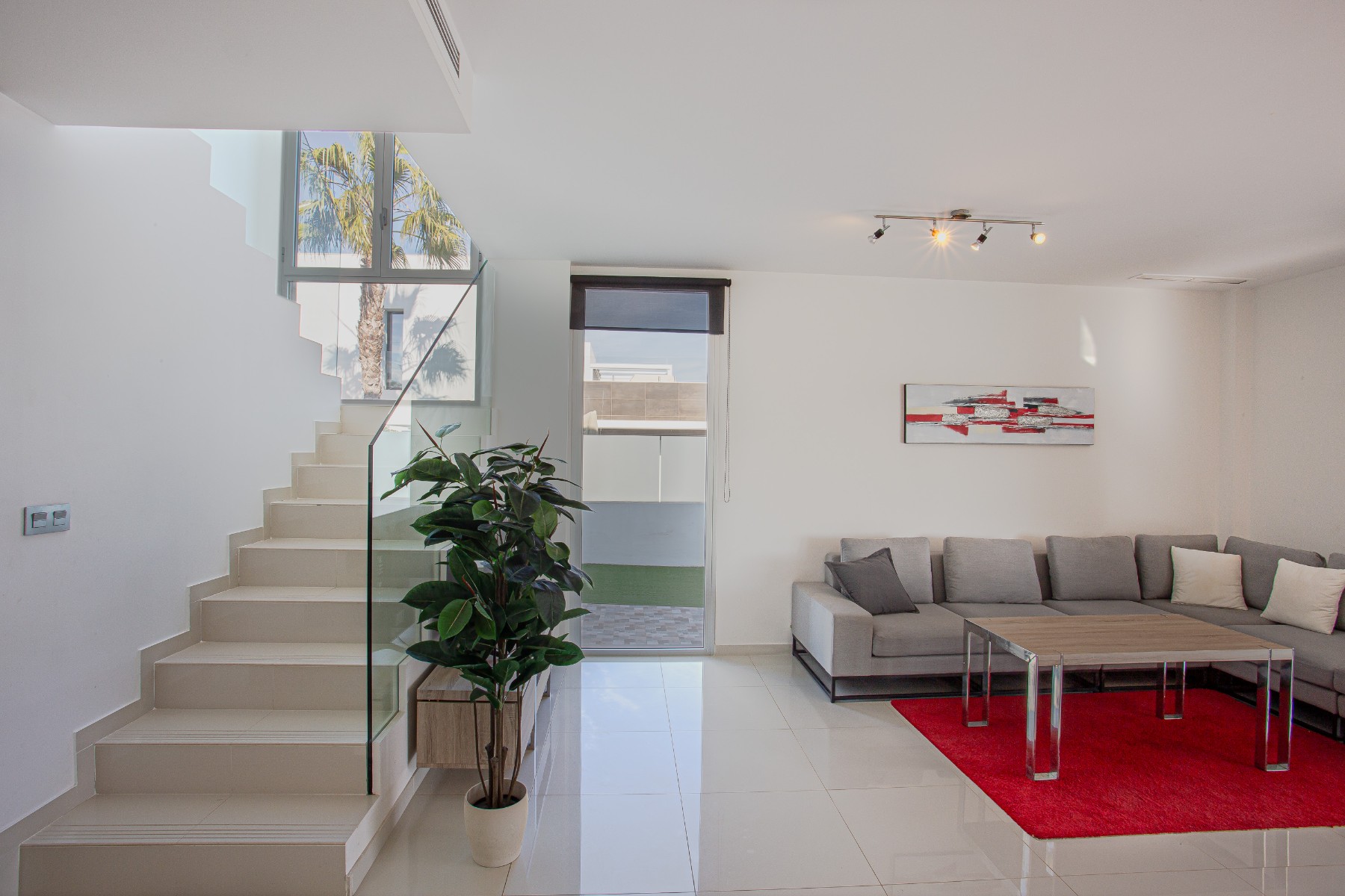 Resale - 3 Bedroom 2 Bathroom Villa in Orihuela Costa - Costa Blanca  - Alicante