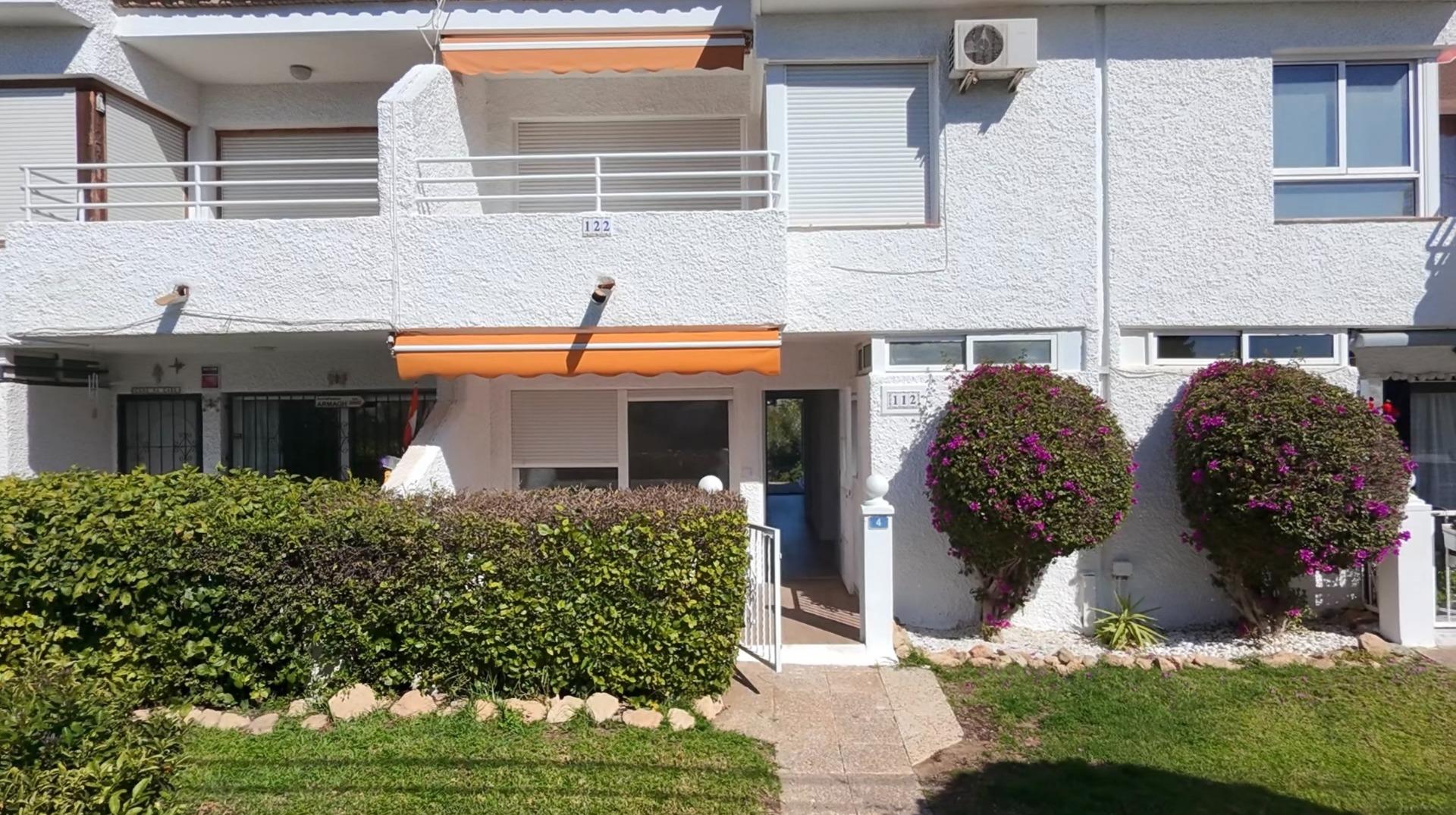 Resale - 2 Bedroom 1 Bathroom Bungalow in Orihuela Costa - Villamartin  - Alicante