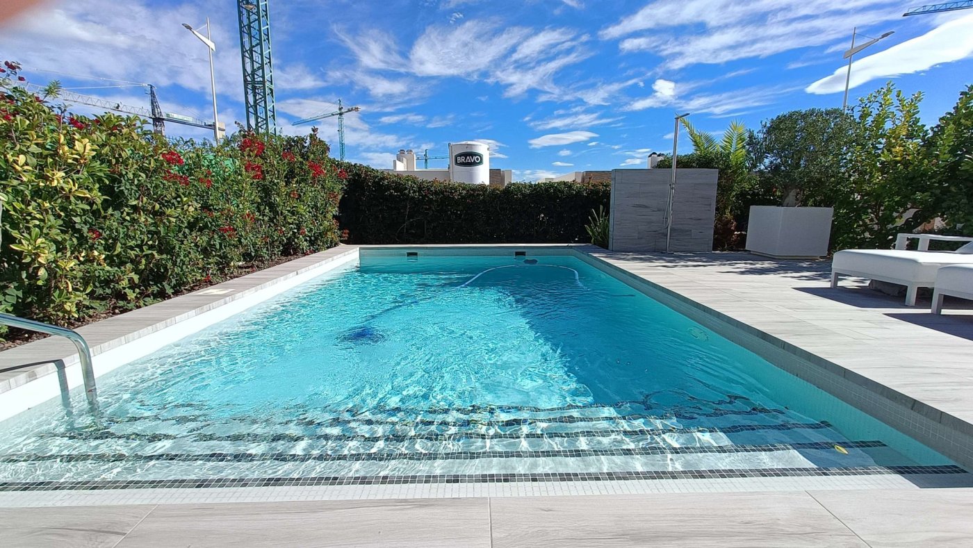 Resale - 2 Bedroom 2 Bathroom Villa in Algorfa - Inland  - Alicante