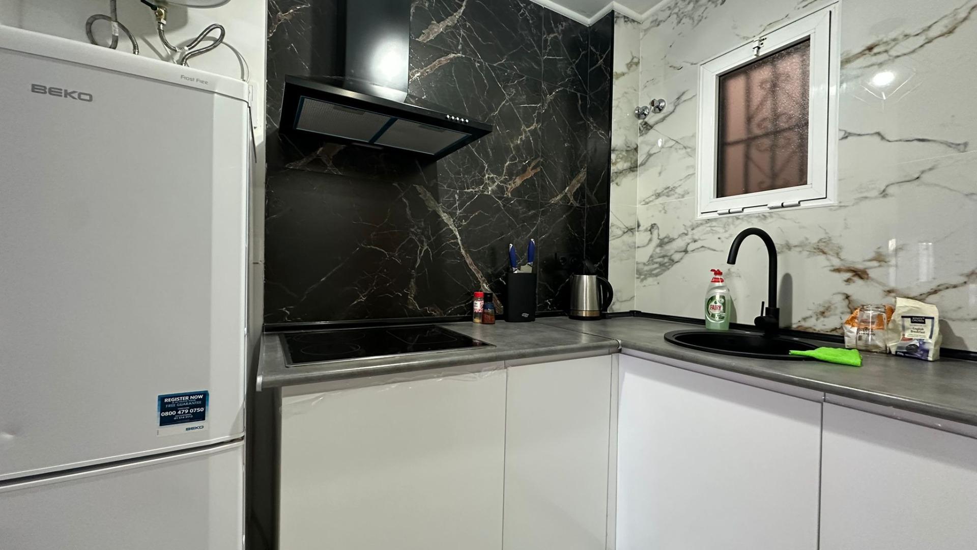 Resale - 2 Bedroom 1 Bathroom Apartment in Torrevieja - Torrevieja  - Alicante