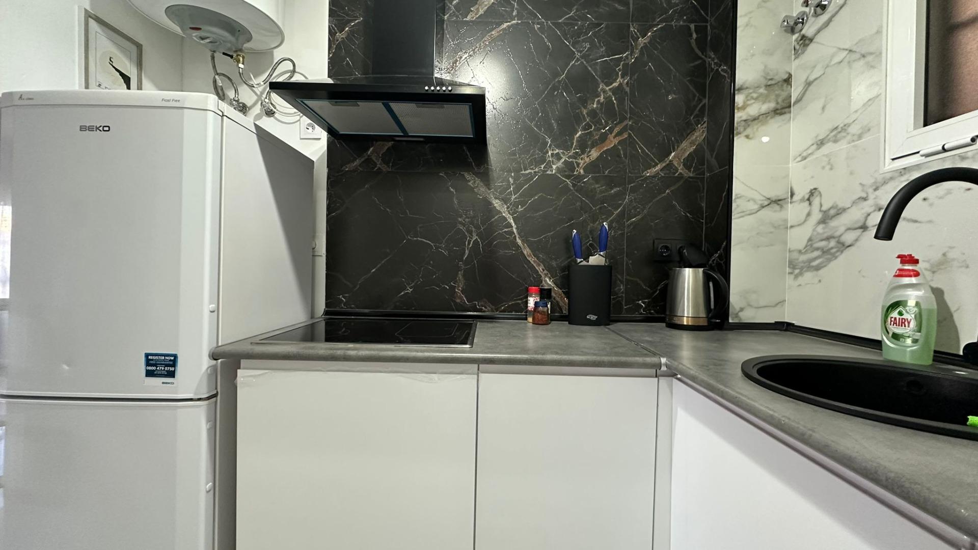 Resale - 2 Bedroom 1 Bathroom Apartment in Torrevieja - Torrevieja  - Alicante