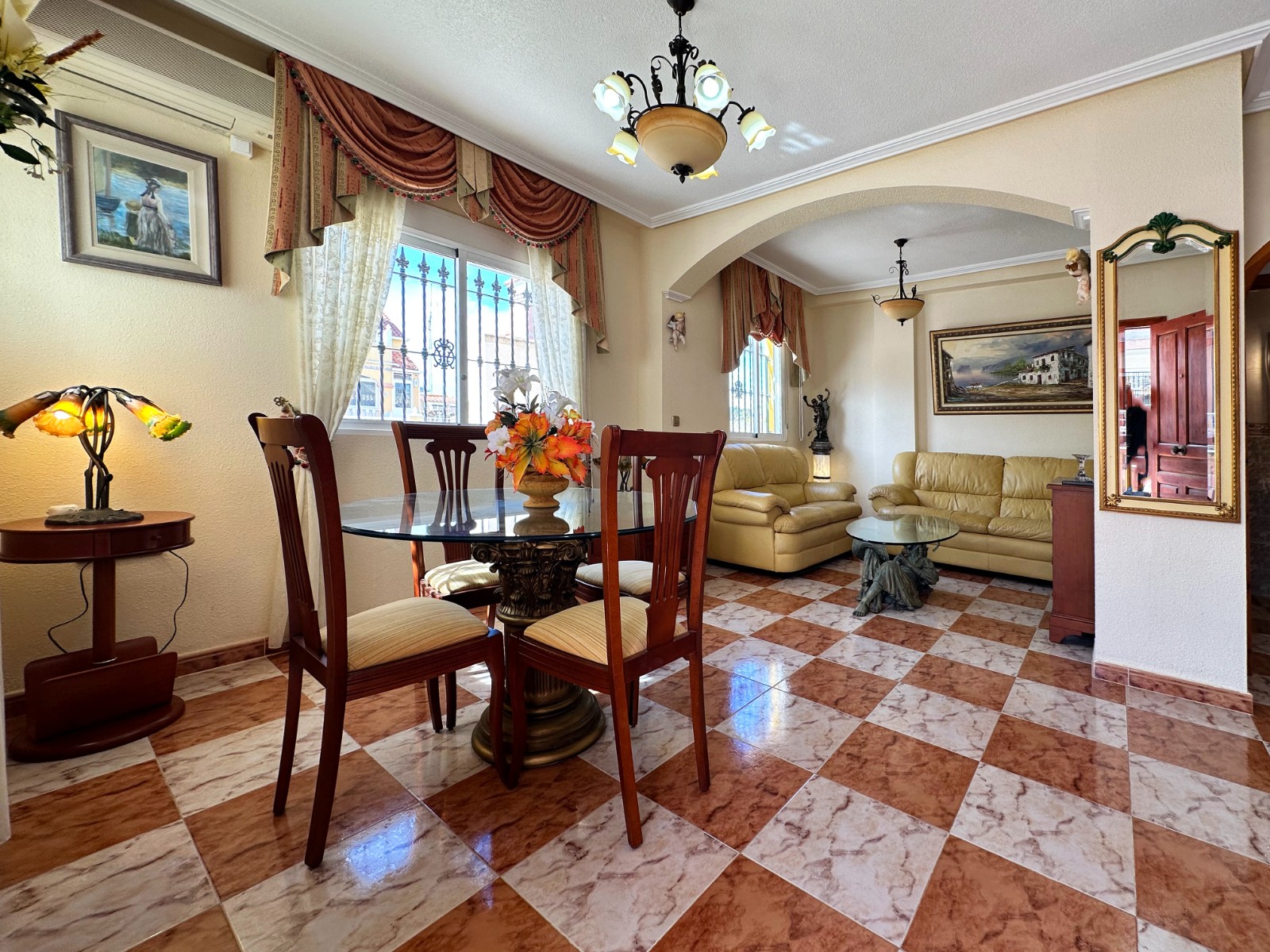 Resale - 2 Bedroom 2 Bathroom Town House in Orihuela Costa - Costa Blanca  - Alicante